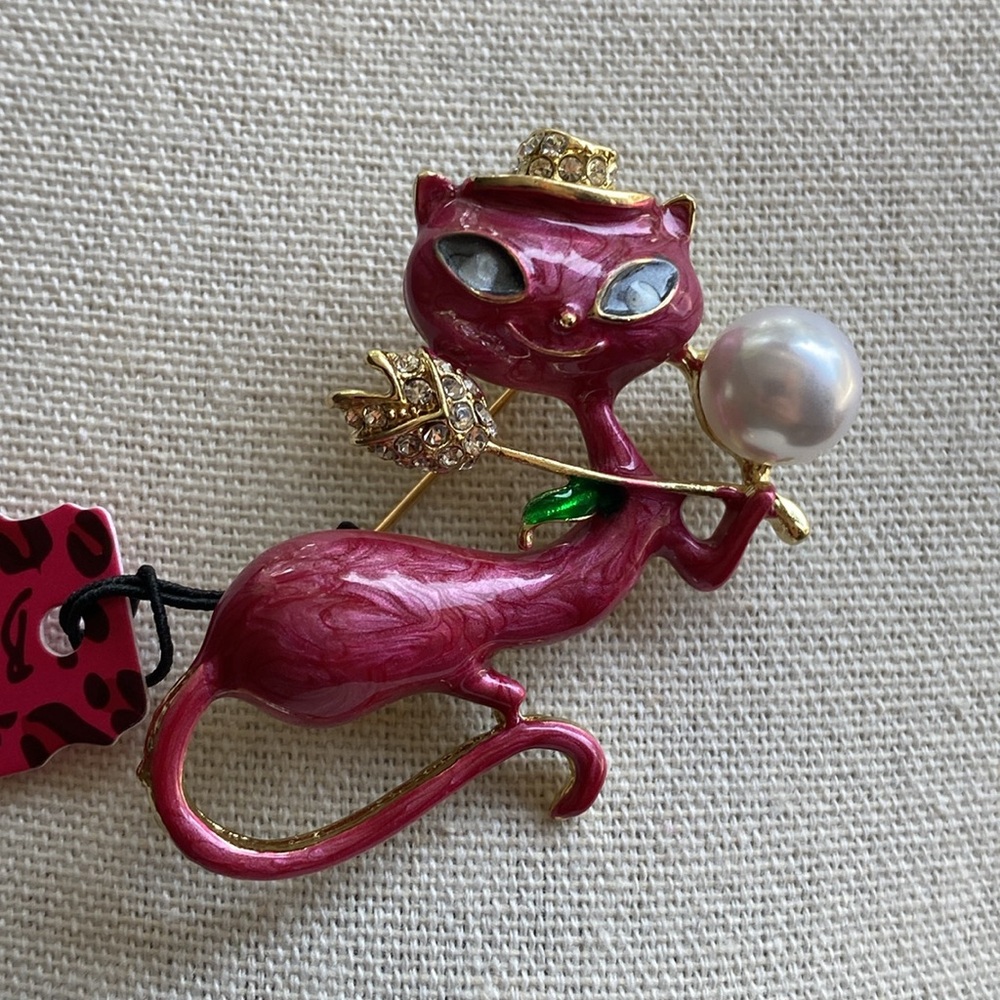 New Betsey Johnson Gold and Pink Cat Brooch